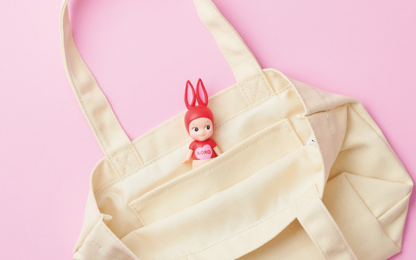 Kiss Kiss Tote M9